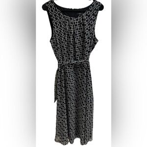 NWT: Geometric Black & White Dress (14)